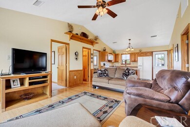 1805 Creek St, Kill Devil Hills, NC 27948 - photo 4