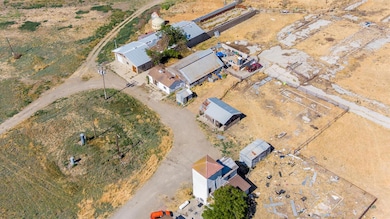 21070 Reeve Rd, Tracy, CA 95304 - photo 5