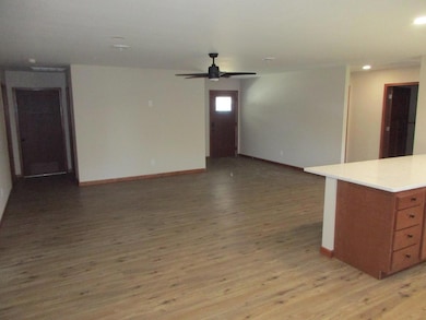 1506 Cattle Trail St, Goodland, KS 67735 - photo 4