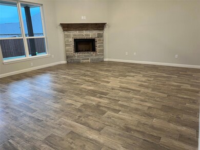 4007 Gallivant Dr, Granbury, TX 76049 - photo 6