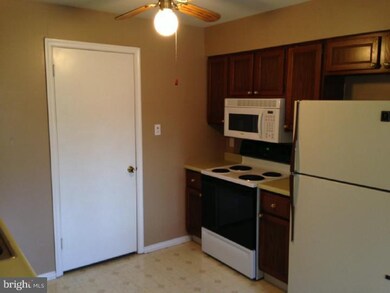 612 N Shady Retreat Rd unit 80, Doylestown, PA 18901 - photo 6