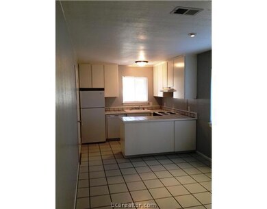 1713 Lawyer St, College Station, TX 77840 - photo 4