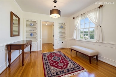 433 S Bundy Dr, Los Angeles, CA 90049 - photo 2