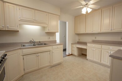 1851 Downing Ave, Waterloo, IA 50701 - photo 7