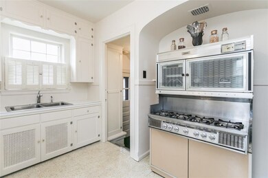 1544 7th Ave SE, Cedar Rapids, IA 52403 - photo 4