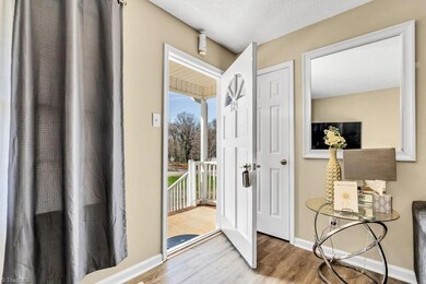 124 Clearview Rd, Statesville, NC 28625 - photo 3