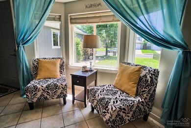 3223 SW Newberry Ave, Redmond, OR 97756 - photo 2