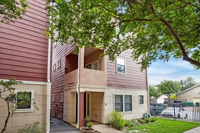 121 W 10th St, Houston, TX 77008 - photo 5