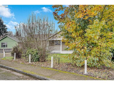 784 NE Blair St, Sheridan, OR 97378 - photo 3