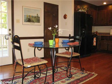 Kitchen - Spacious Eat-in Kitchen