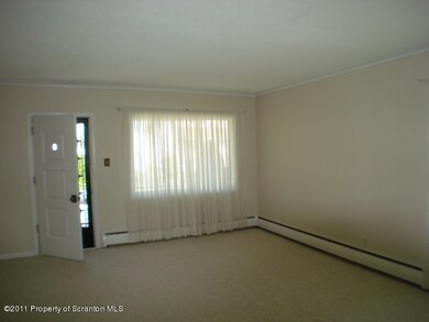 21 Culver St, Kingston, PA 18704 - photo 2