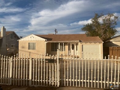710 El Centro Ave, El Centro, CA 92243 - photo 2
