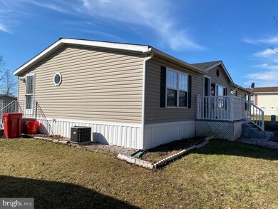 509 Caravelle Ln, Reading, PA 19606 - photo 3