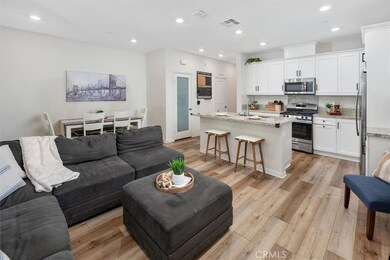 22812 Harvest Mill Cir, Santa Clarita, CA 91350 - photo 6