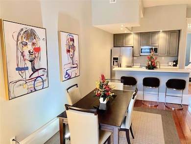 Enter into this beautiful condo in the dining area