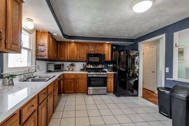 17 Wingate Dr, Portland, ME 04102 - photo 6