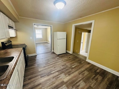 EBA9F5B7-A773-4312-A443-0A5BB979A9E6_1_1