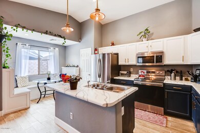 3235 W Sunland Ave Phoenix AZ-large-008-