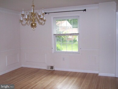 4903 Jackson Dr, Brookhaven, PA 19015 - photo 5