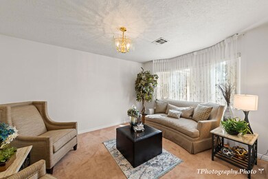 6-Formal Living Rm Right Of Entry