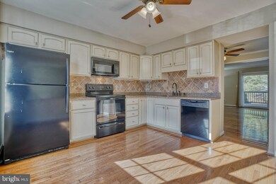 12 Pinecone Ct, Parkville, MD 21234 - photo 7