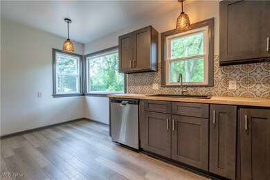 5728 Dailey Rd, Akron, OH 44319 - photo 6