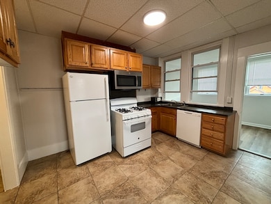 389 - 393 Highland Ave unit 3R, Malden, MA 02148 - photo 4