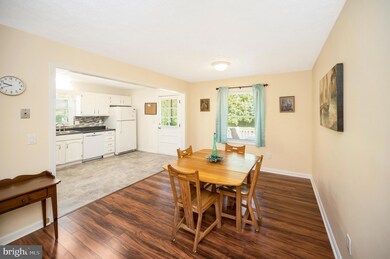 1406 Lakeview Pkwy, Locust Grove, VA 22508 - photo 7