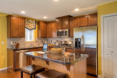 16712 West Hill Dr E, Bonney Lake, WA 98391 - photo 5