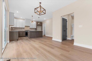 15292 Sherwood Ln, Lansing, MI 48906 - photo 5