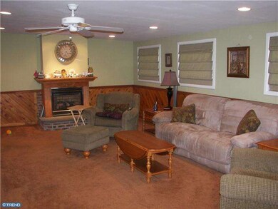 712 Lincoln Dr, Brookhaven, PA 19015 - photo 5