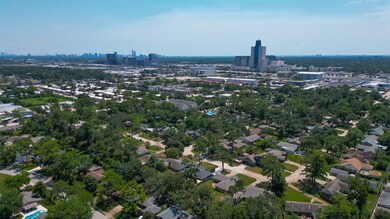 Property provides easy access to I-10, Beltway 8,