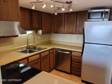 1113 W Fireweed Ln unit 400, Anchorage, AK 99503 - photo 7