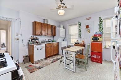 753 Boylston St unit 1, Chestnut Hill, MA 02467 - photo 2