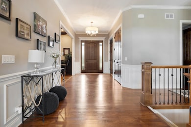 45W210 Timberview Ln, Hampshire, IL 60140 - photo 5