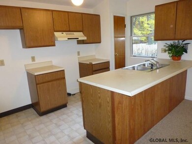 58 Arrow Wood Place, Ballston Spa, NY 12020 - photo 5