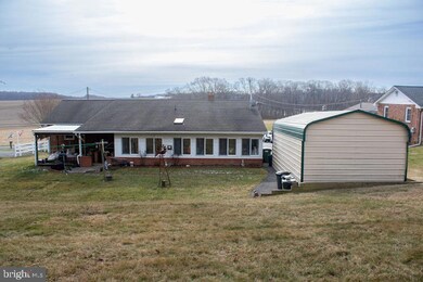 5232 Freter Rd, Sykesville, MD 21784 - photo 2