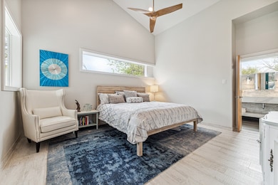 8602 Merlin Dr, Houston, TX 77055 - photo 5