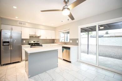 18421 N 31st Dr, Phoenix, AZ 85053 - photo 5