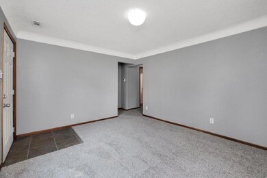 4518 NE 26th St, Des Moines, IA 50317 - photo 4