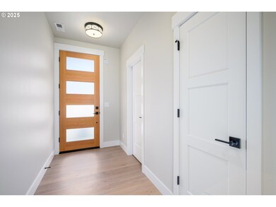 3208 E Province Ct, Newberg, OR 97132 - photo 5