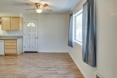 17-web-or-mls-2410 SW 25th St-17