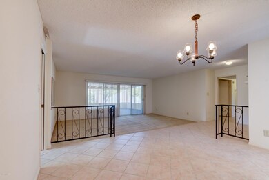 4246 E Mandan St-8