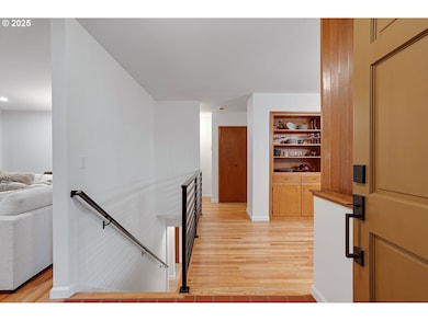 8475 SW Canyon Ln, Portland, OR 97225 - photo 4