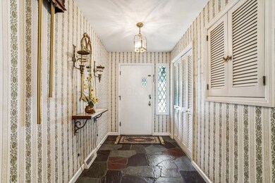 Entry way