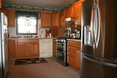 1108 S Jackson St, Frankfort, IN 46041 - photo 7