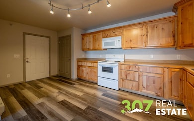 2850 Kent Ave unit E-14, Cody, WY 82414 - photo 3