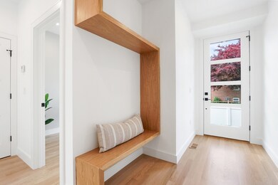 7 School Ave unit 2, Waltham, MA 02453 - photo 3