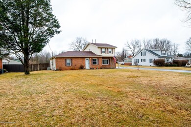 8906 Maple Rd, Louisville, KY 40229 - photo 2