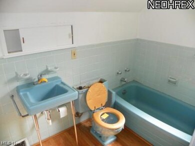 25535 Chatworth Dr, Euclid, OH 44117 - photo 2